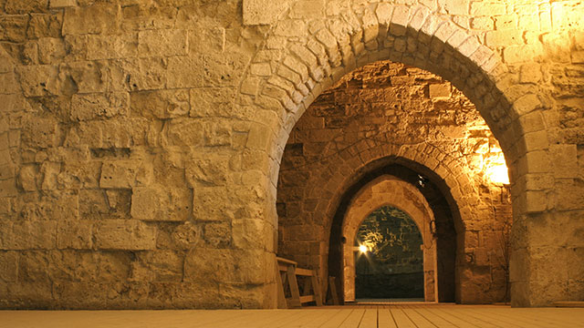 CASTLE TUNNEL DREAM