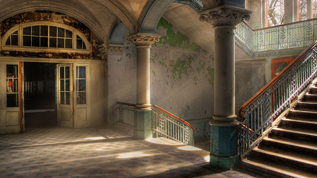 RAMBLING HOUSE DREAM