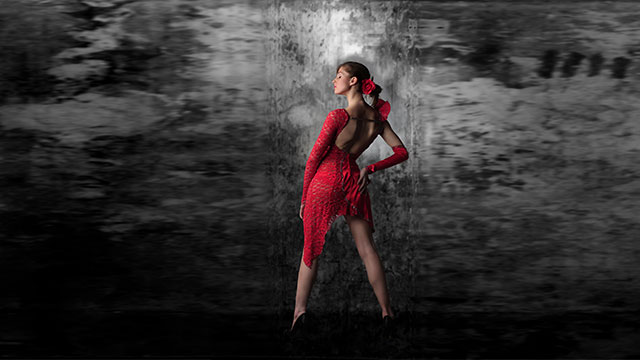RED DRESS AND CRYSTAL DREAM